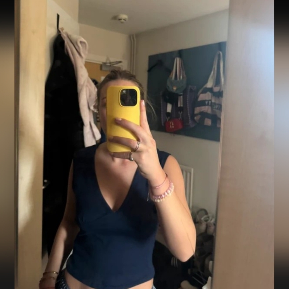 Chic Navy Blue Women's Crop Top